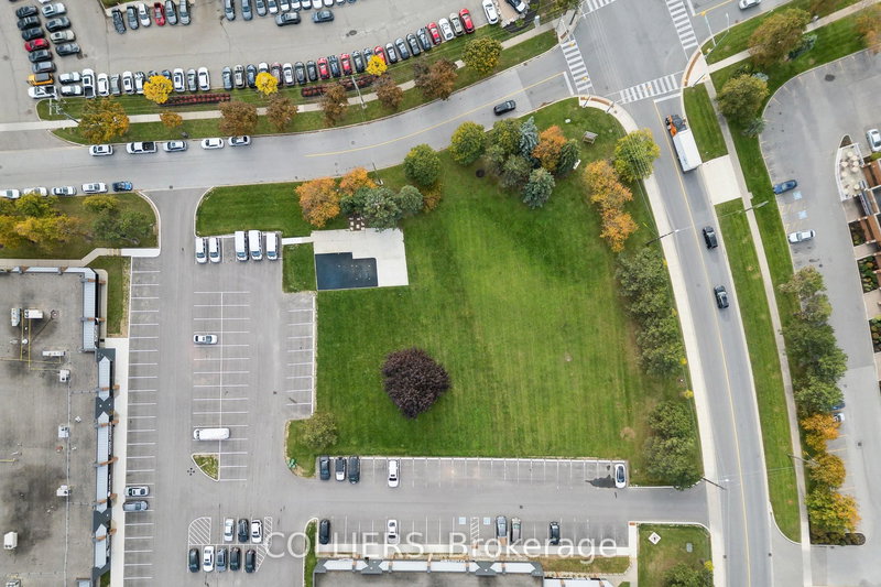 21 Van Kirk Dr, Brampton, L7A 1W4 | Image 2