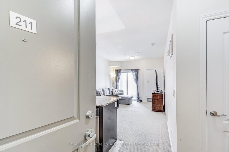 211 - 1360 Costigan Rd, Milton, L9T 0Y8 | Image 2