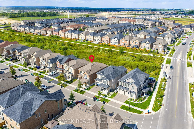 5 Boathouse Rd, Brampton, L7A 5B4 | Image 3