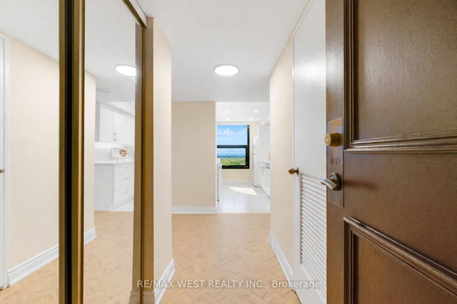 1012 - 1300 Bloor Street