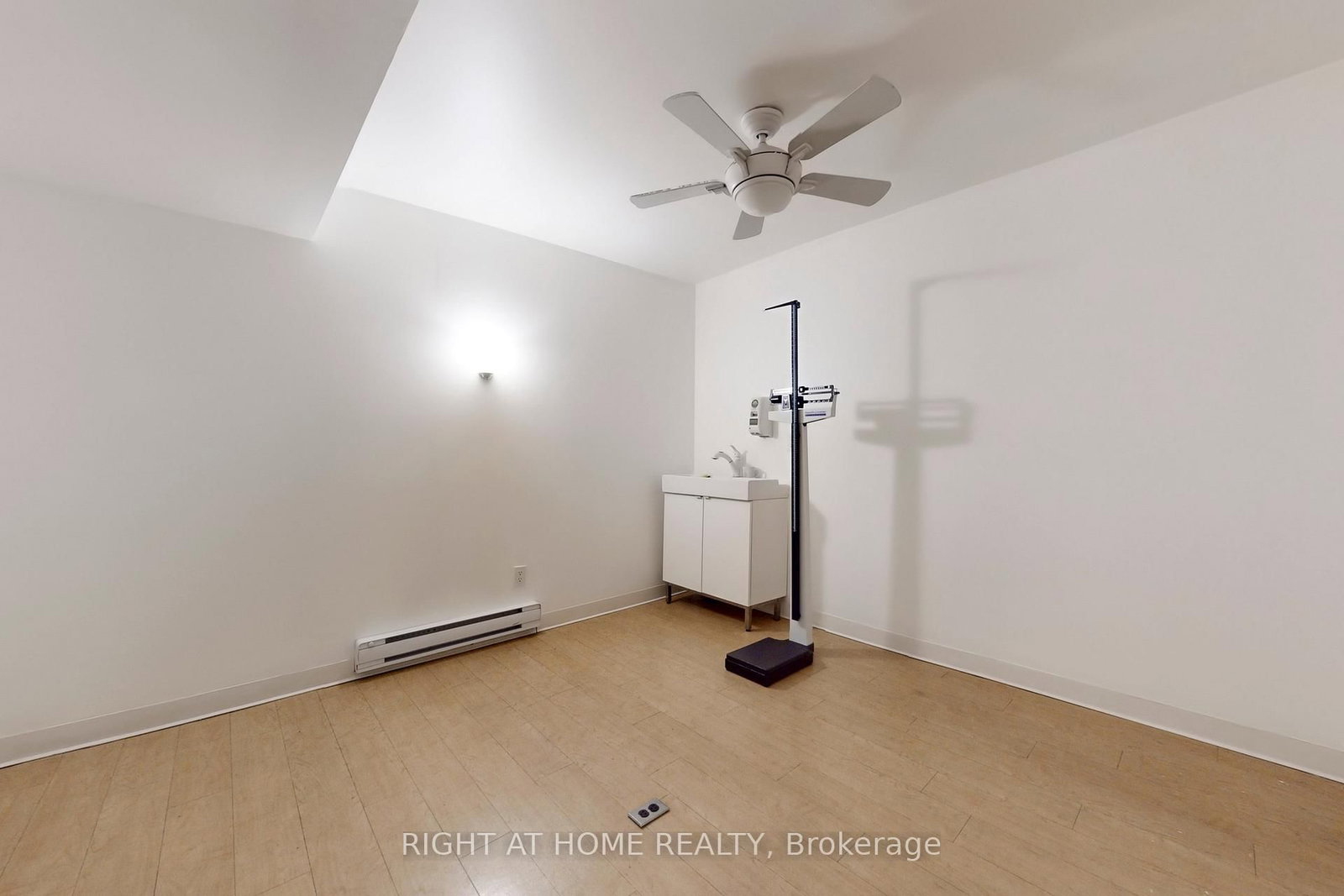 2390A Bloor Street W - Photo 15