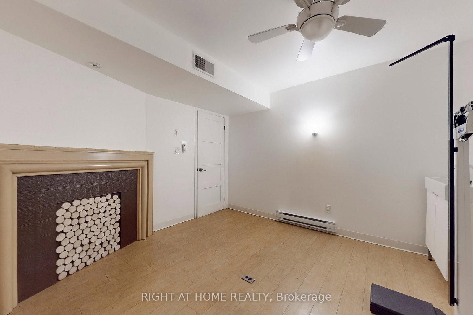 2390A Bloor Street W - Photo 16