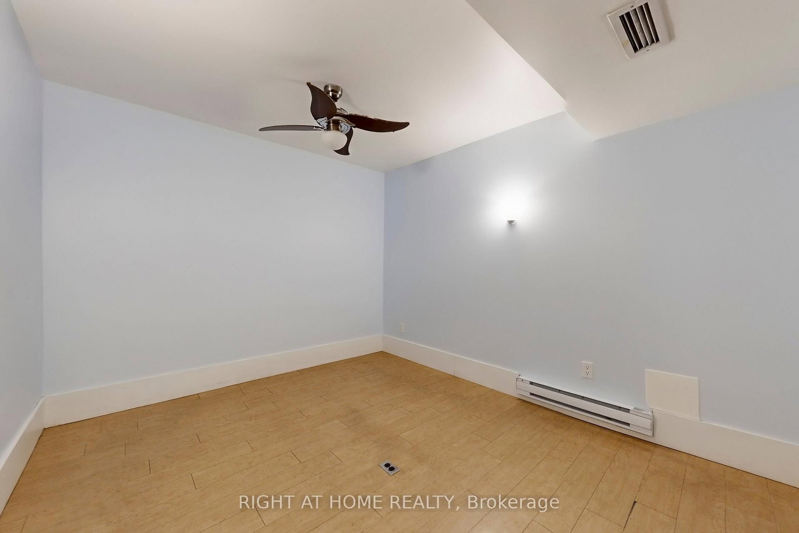 2390A Bloor Street W - Photo 18