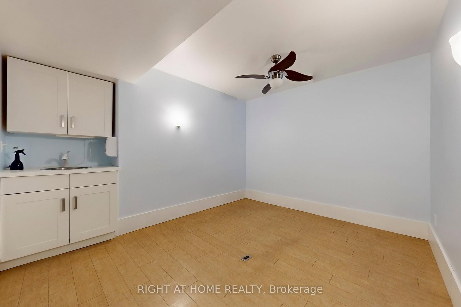 2390A Bloor Street W - Photo 19