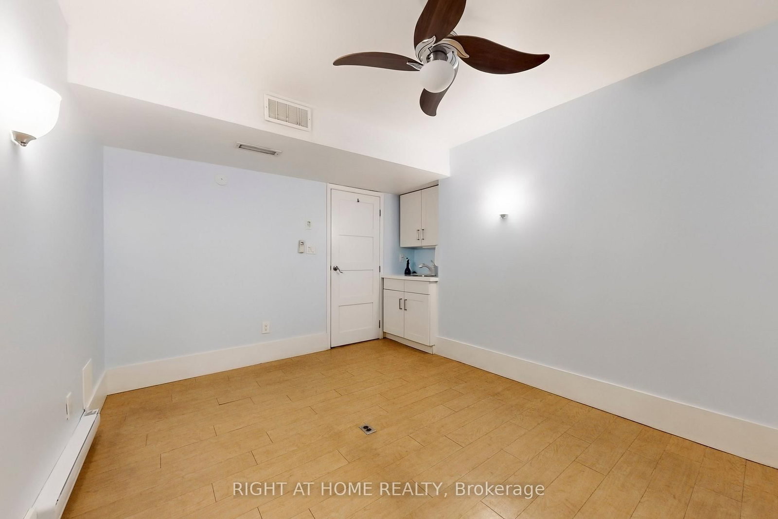 2390A Bloor Street W - Photo 20