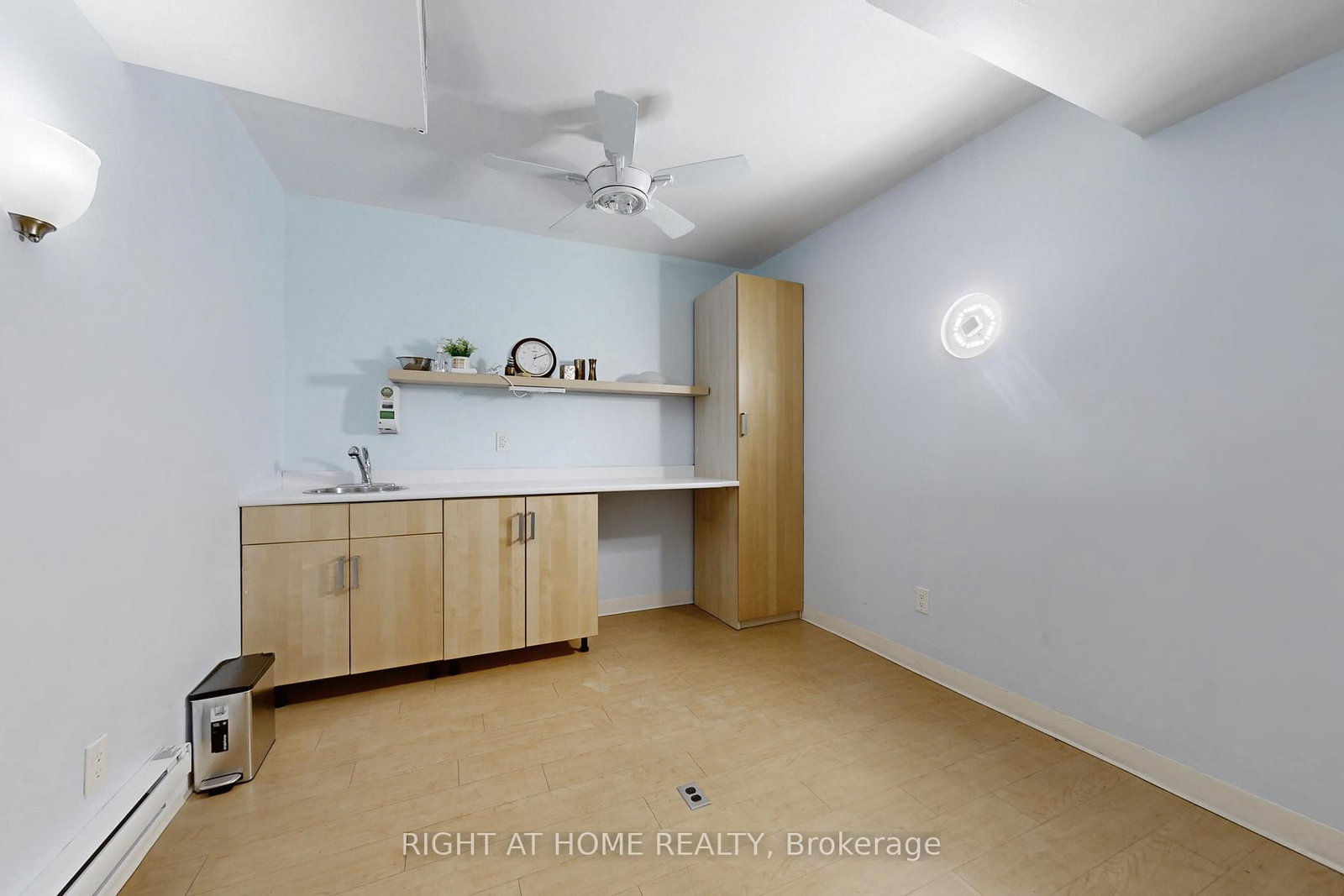 2390A Bloor Street W - Photo 22