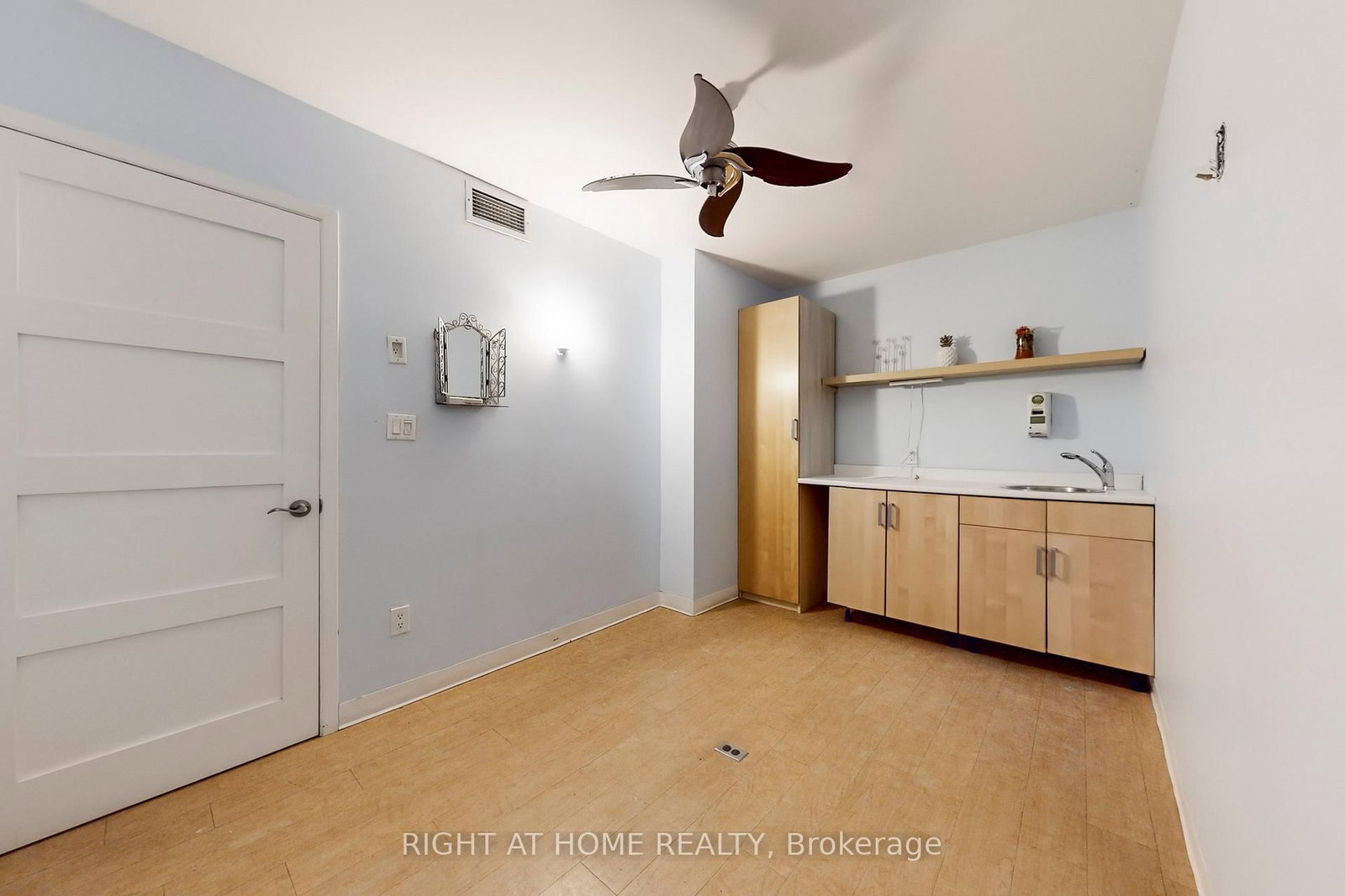 2390A Bloor Street W - Photo 27