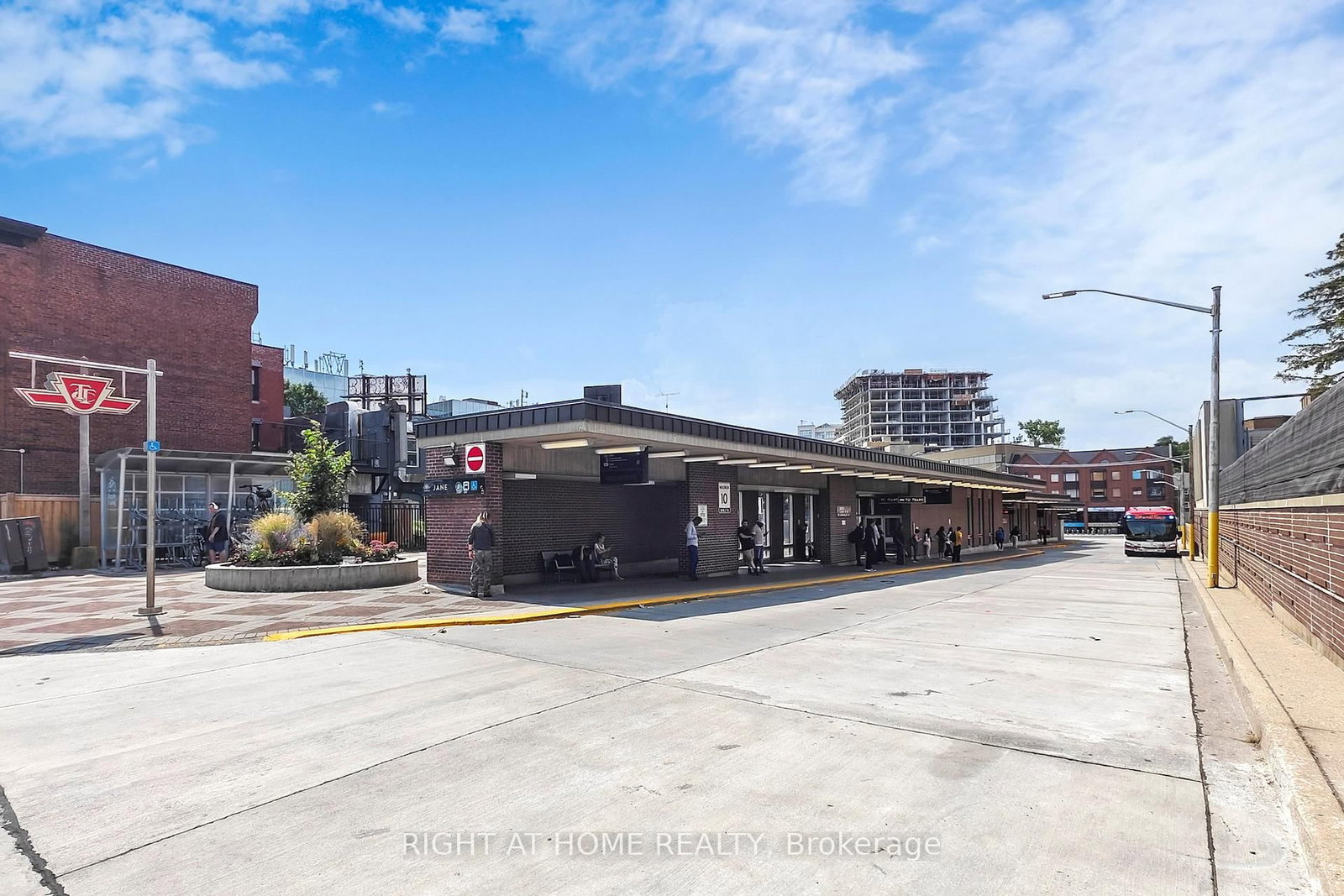 2390A Bloor Street W - Photo 38