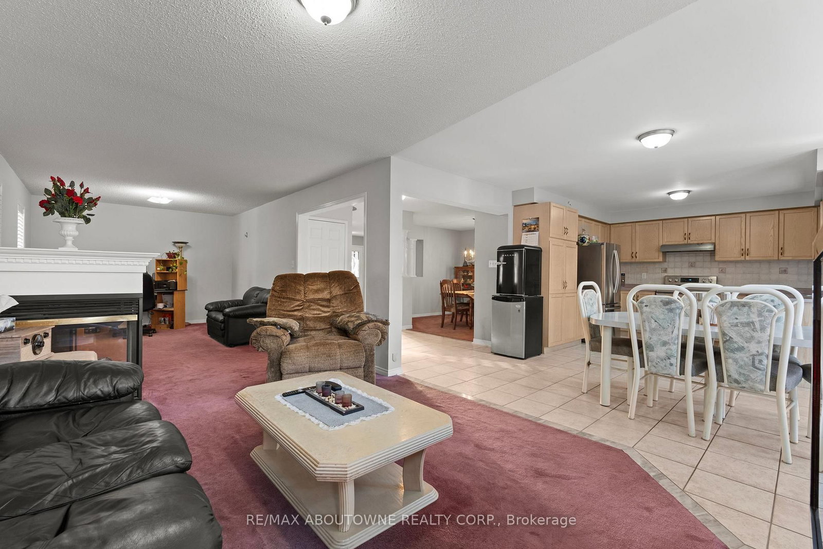 Detached House for sale at 49 Lockwood Road, Brampton, Ontario, L6Y 4T7 - Fletcher's West - MLS: W12804904