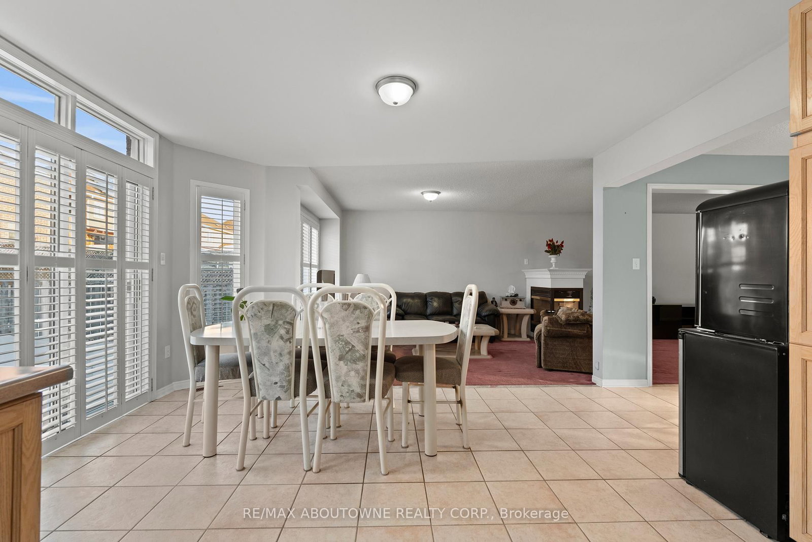 Detached House for sale at 49 Lockwood Road, Brampton, Ontario, L6Y 4T7 - Fletcher's West - MLS: W12804904