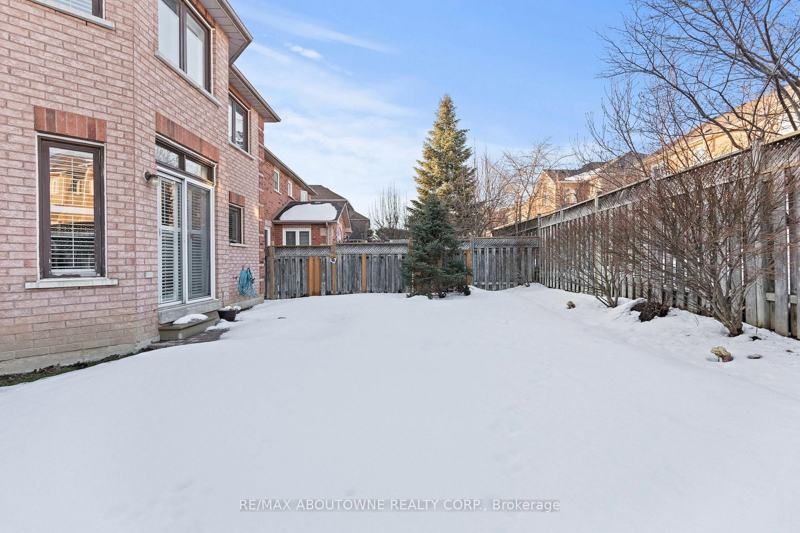 Detached House for sale at 49 Lockwood Road, Brampton, Ontario, L6Y 4T7 - Fletcher's West - MLS: W12804904