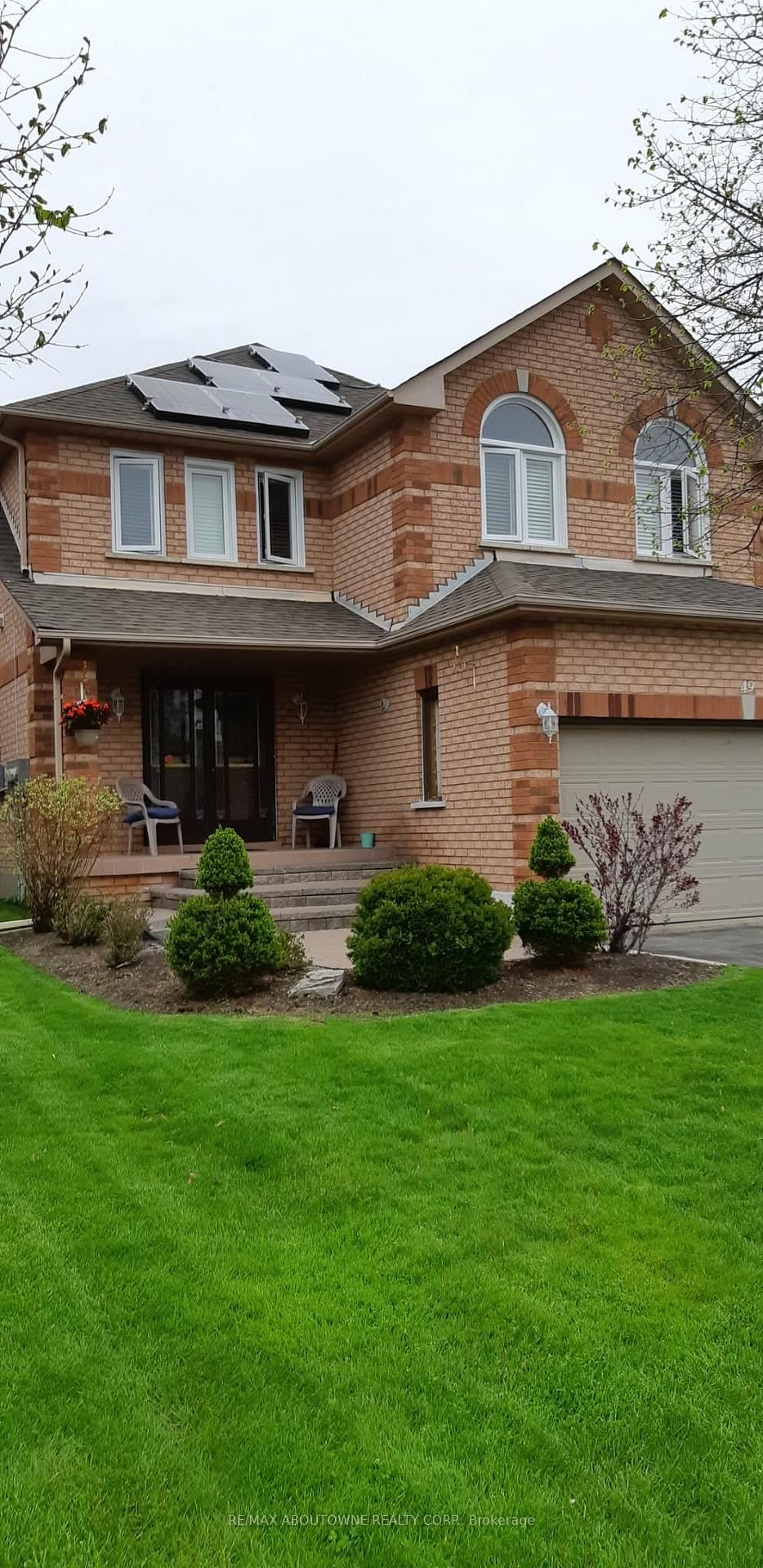 Detached House for sale at 49 Lockwood Road, Brampton, Ontario, L6Y 4T7 - Fletcher's West - MLS: W12804904