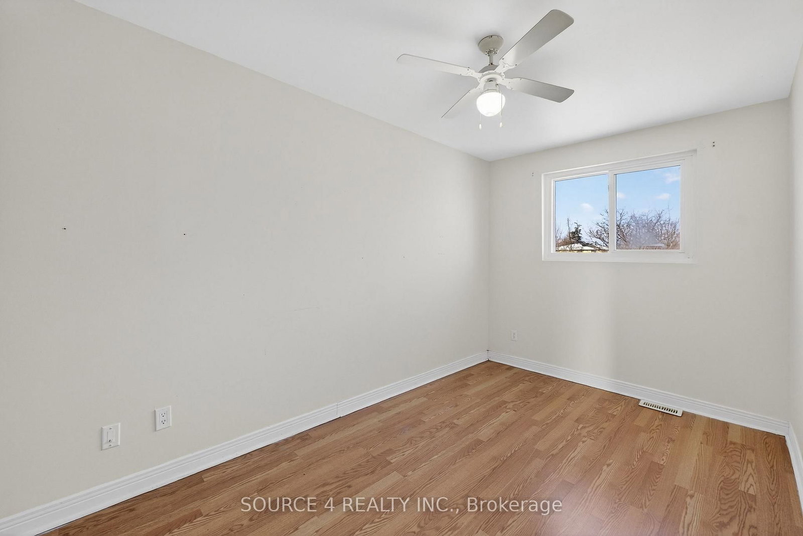 Semi-Detached House for sale at 70 Griselda Crescent, Brampton, Ontario, L6S 1M3 - Northgate - MLS: W12805004