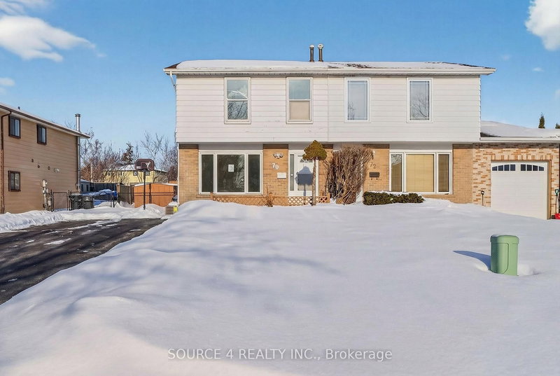 70 Griselda Cres, Brampton, L6S 1M3 | Image 2