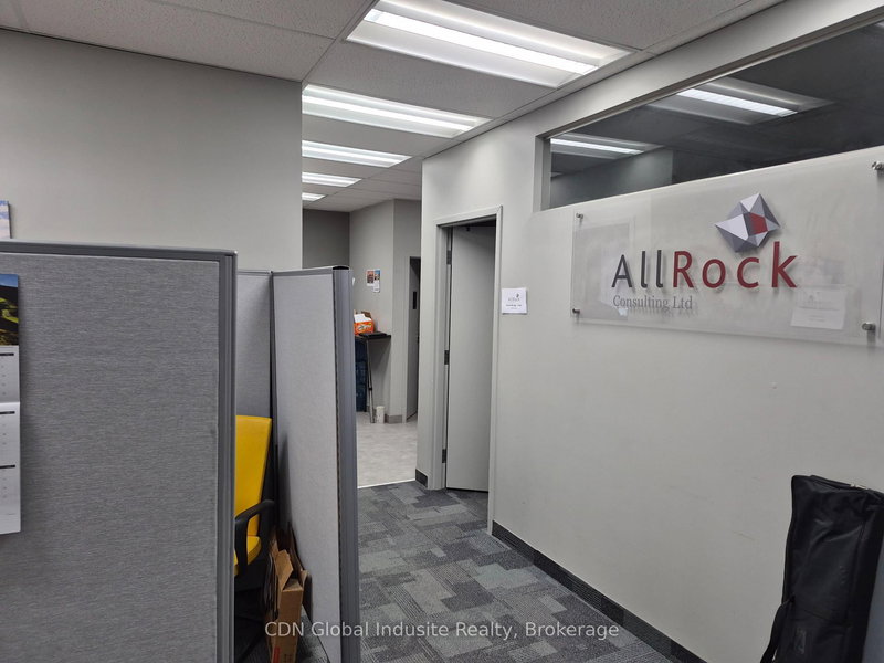 5 - 24 Brydon Dr, Toronto, M9W 5R6 | Image 3