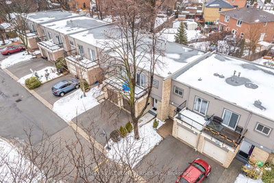 45-2315 Bromsgrove Road, Mississauga, Ontario image-0-3