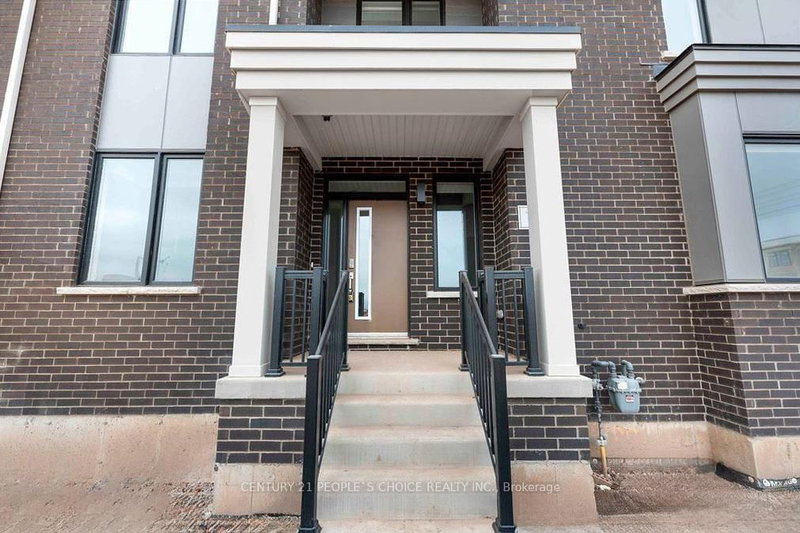 3 Crown Gate, Oakville, L6M 5S8 | Image 3