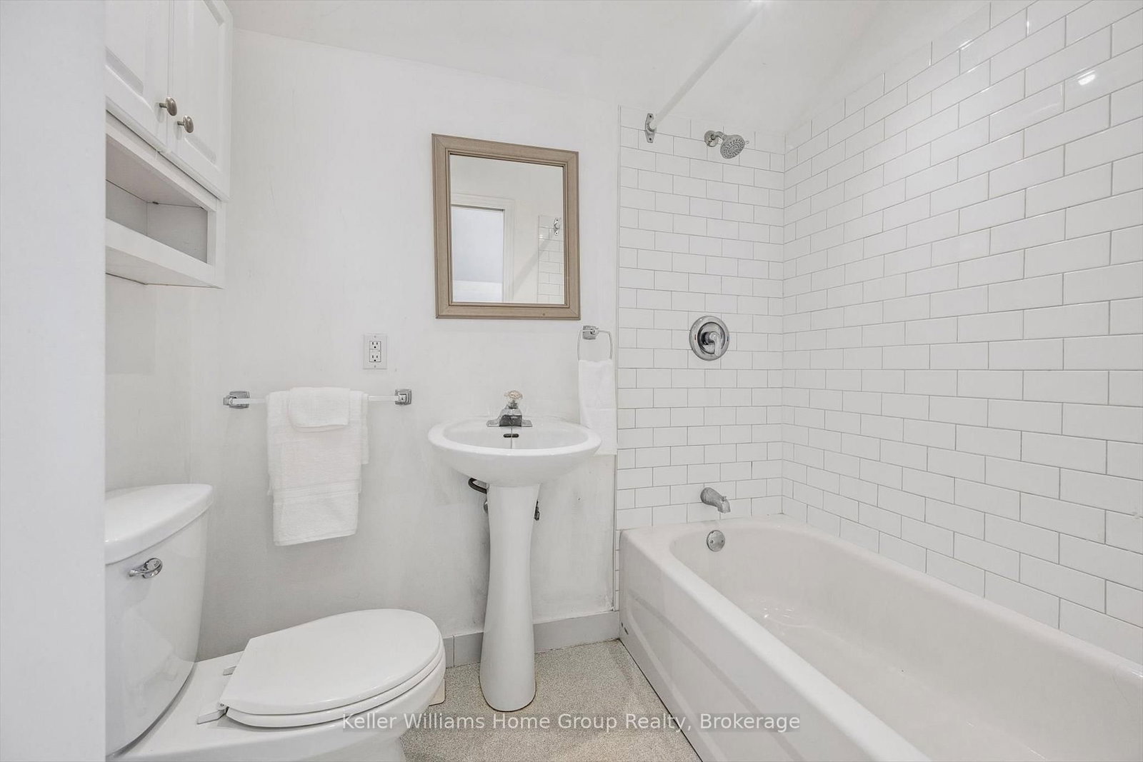 Detached House for sale at 17 Archibald Street, Brampton, Ontario, L6X 1M1 - Brampton West - MLS: W12805682