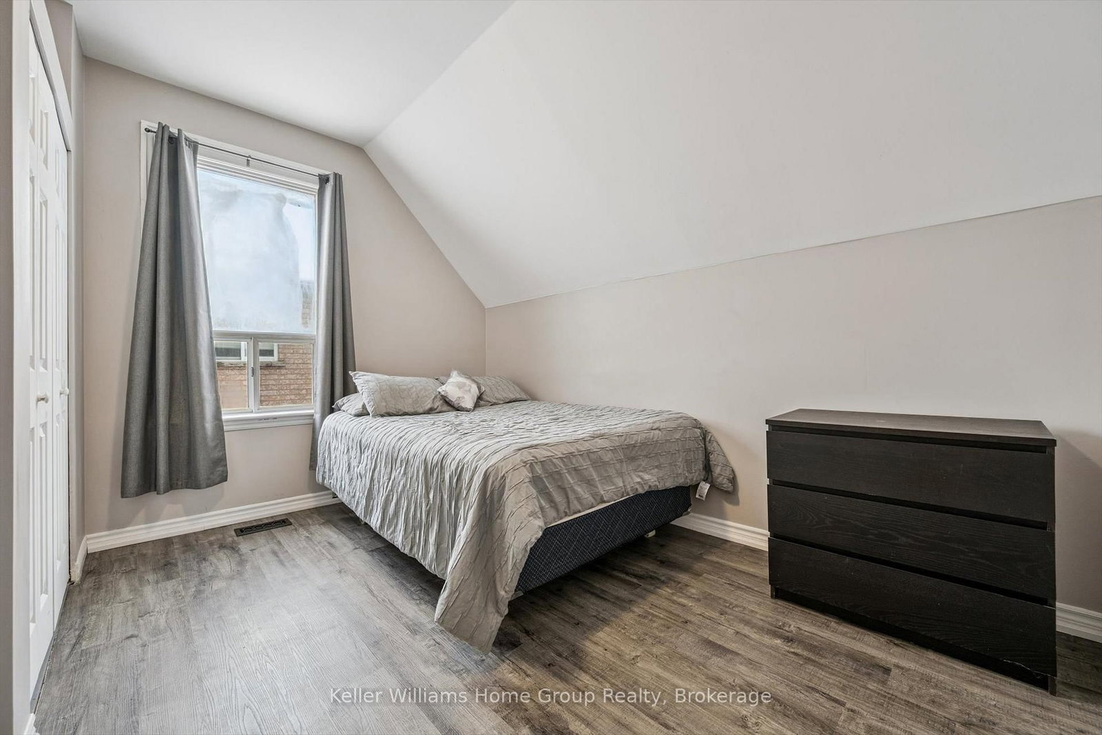 Detached House for sale at 17 Archibald Street, Brampton, Ontario, L6X 1M1 - Brampton West - MLS: W12805682