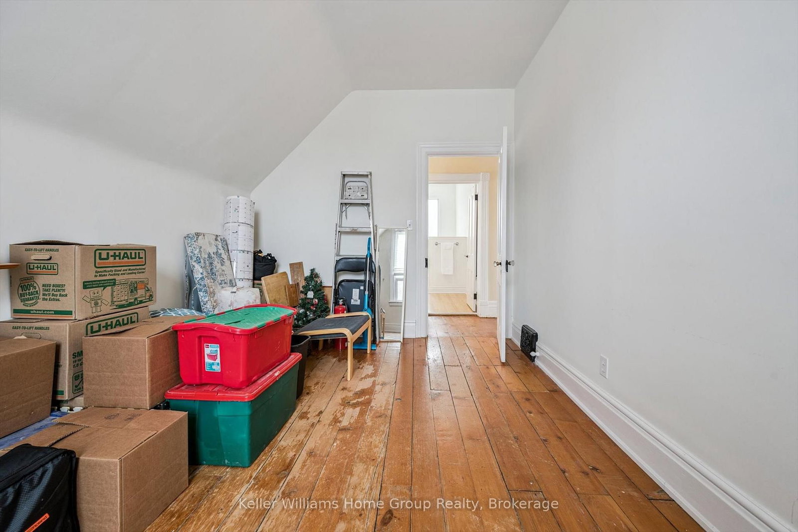 Detached House for sale at 17 Archibald Street, Brampton, Ontario, L6X 1M1 - Brampton West - MLS: W12805682