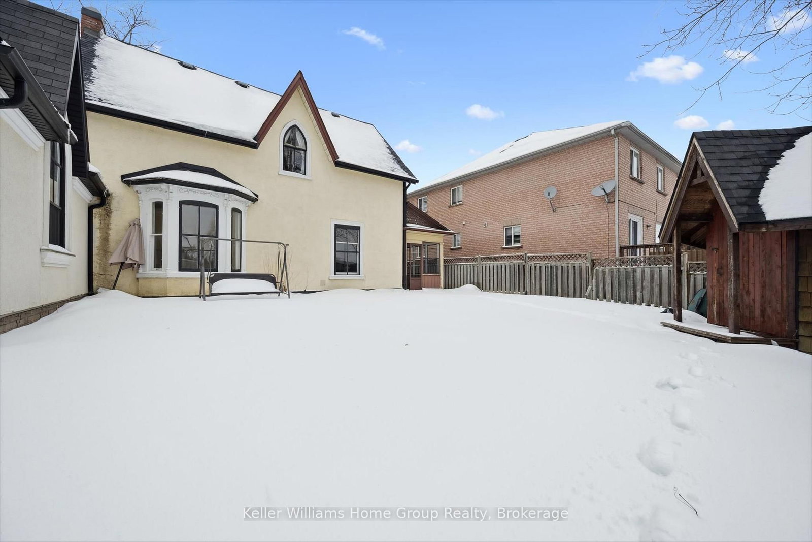 Detached House for sale at 17 Archibald Street, Brampton, Ontario, L6X 1M1 - Brampton West - MLS: W12805682