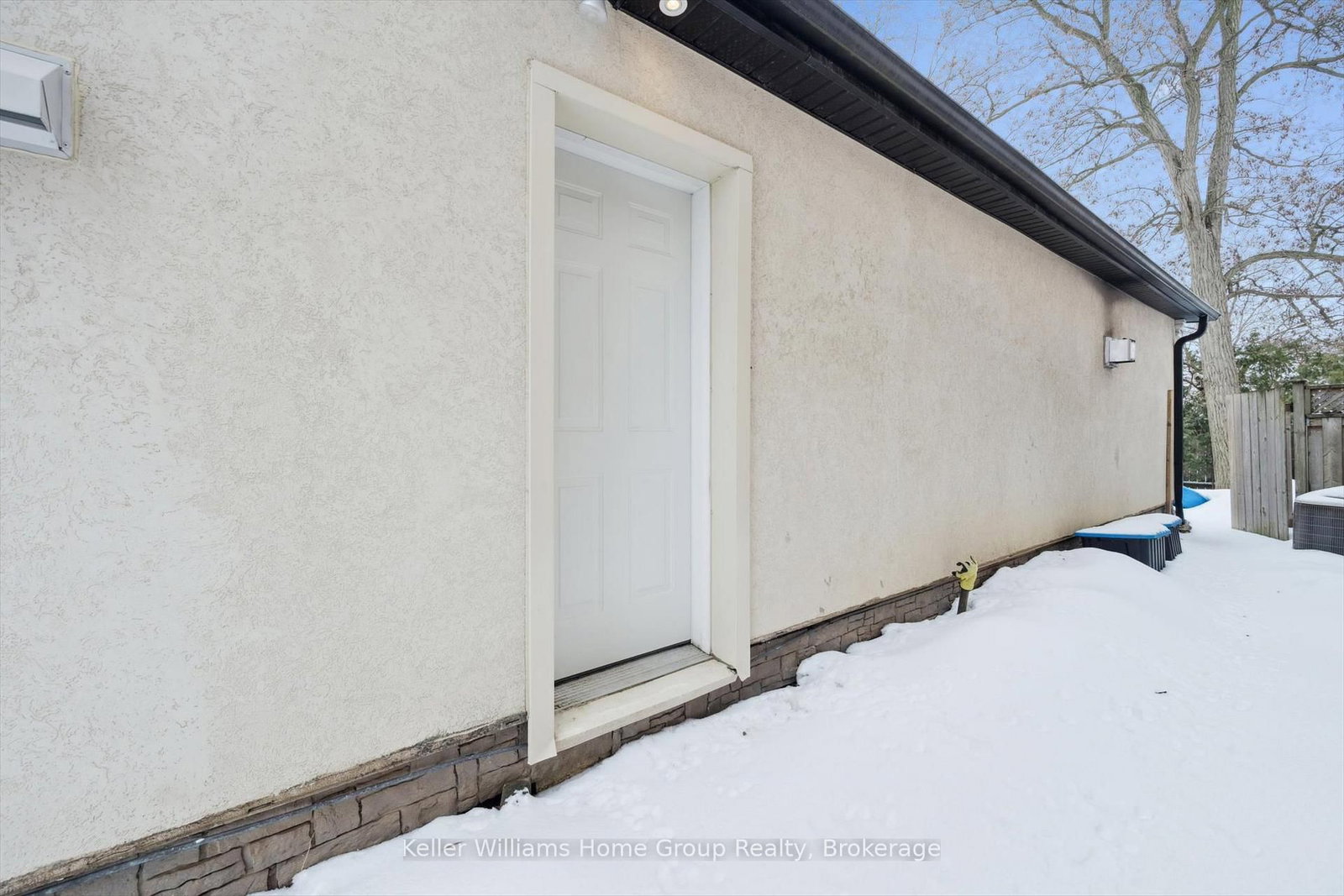 Detached House for sale at 17 Archibald Street, Brampton, Ontario, L6X 1M1 - Brampton West - MLS: W12805682