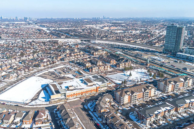 204 - 60 Baycliffe Crescent