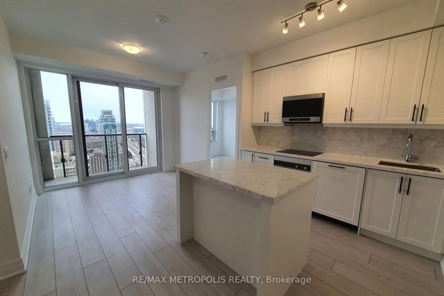 3111 - 30 Elm Drive W