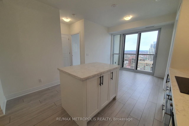 3111 - 30 Elm Drive W