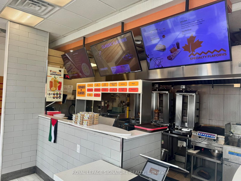 A3 - 755 Dundas St W, Mississauga, L5C 3B6 | Image 3