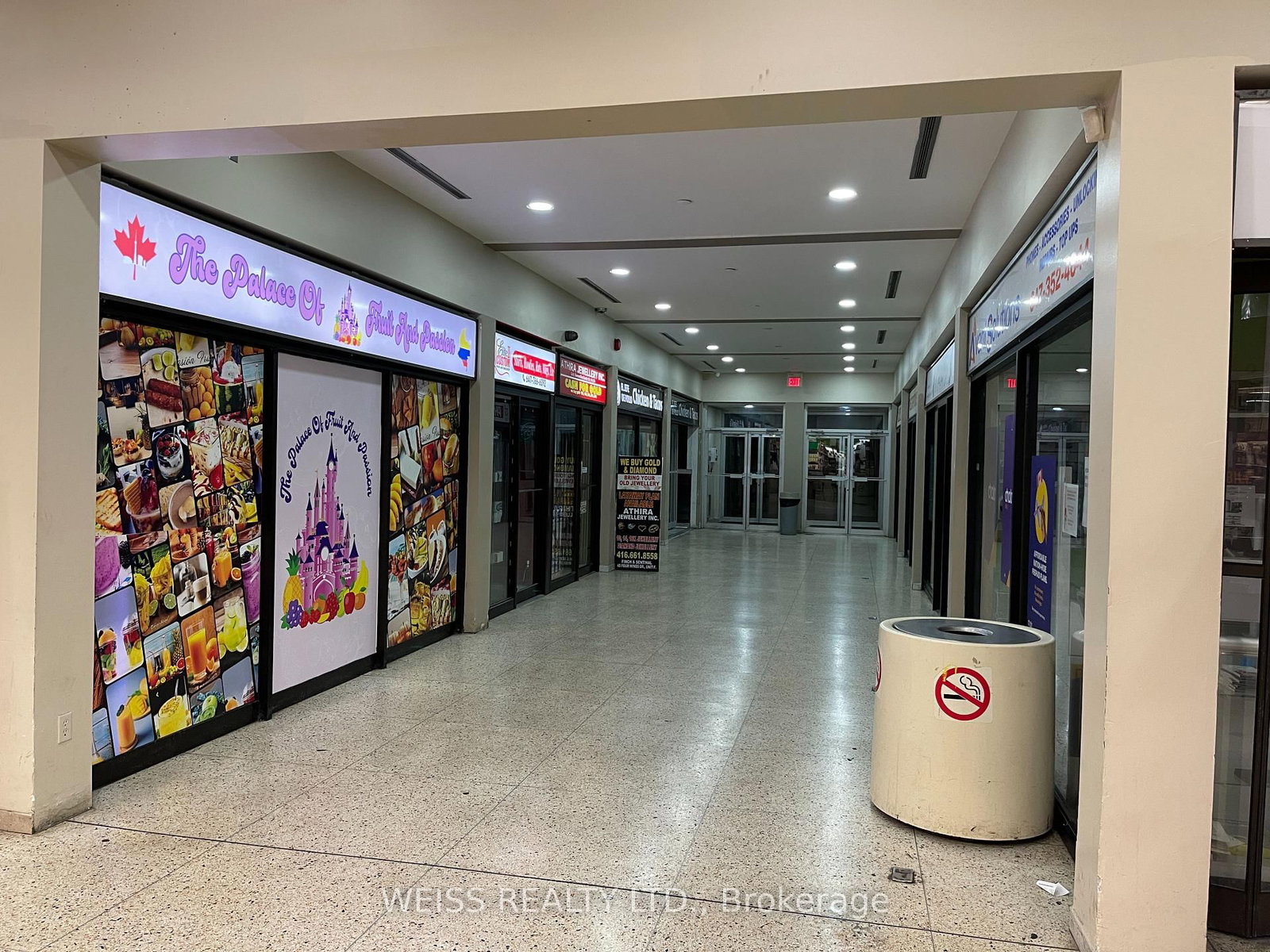 45 Four Winds Drive, Unit R - Photo 23