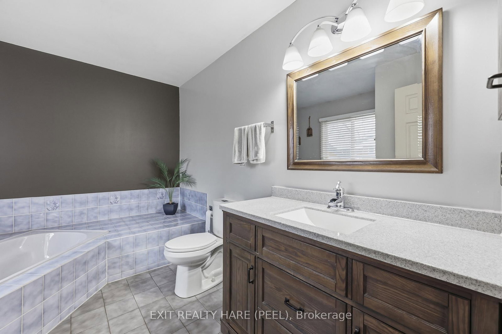 Detached House for sale at 77 Lord Simcoe Drive, Brampton, Ontario, L6S 5H1 - Westgate - MLS: W12806242