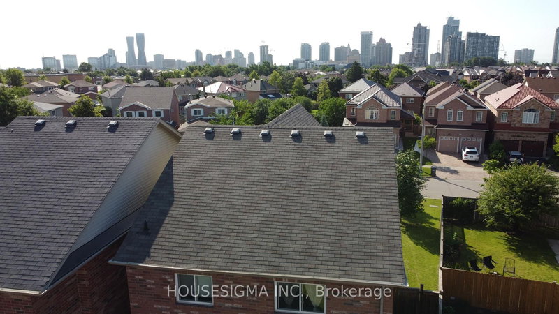 415 Hillbury Dr, Mississauga, L5R 0B2 | Image 2