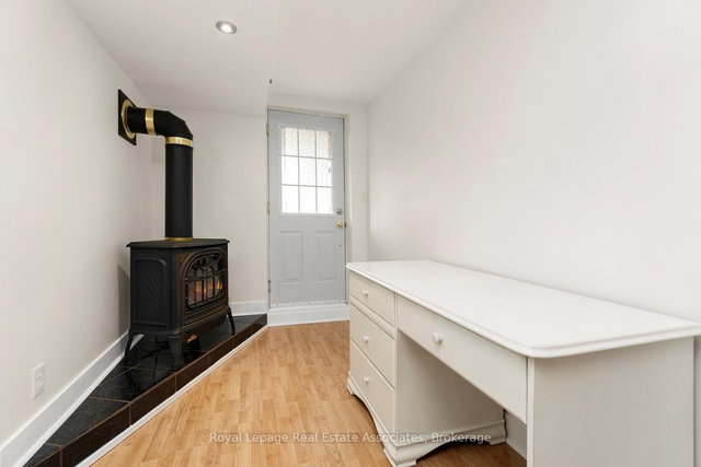 Bsmt - 7170 Para Place