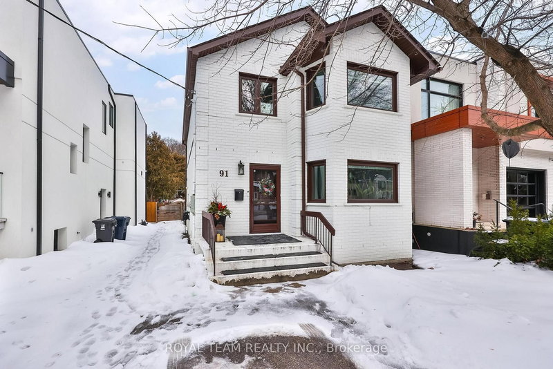 91 South Kingsway Way, Toronto, M6S 3T4 | Image 2
