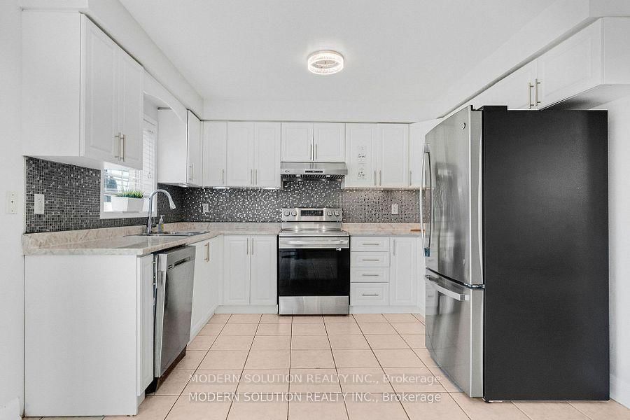 Semi-Detached House for sale at 67 Roundstone Drive, Brampton, Ontario, L6X 0K4 - Credit Valley - MLS: W12806950