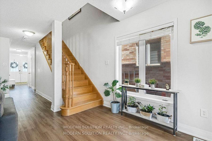 Semi-Detached House for sale at 67 Roundstone Drive, Brampton, Ontario, L6X 0K4 - Credit Valley - MLS: W12806950