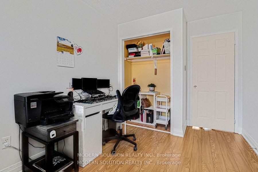 Semi-Detached House for sale at 67 Roundstone Drive, Brampton, Ontario, L6X 0K4 - Credit Valley - MLS: W12806950