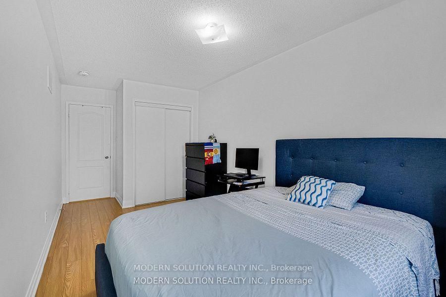 Semi-Detached House for sale at 67 Roundstone Drive, Brampton, Ontario, L6X 0K4 - Credit Valley - MLS: W12806950