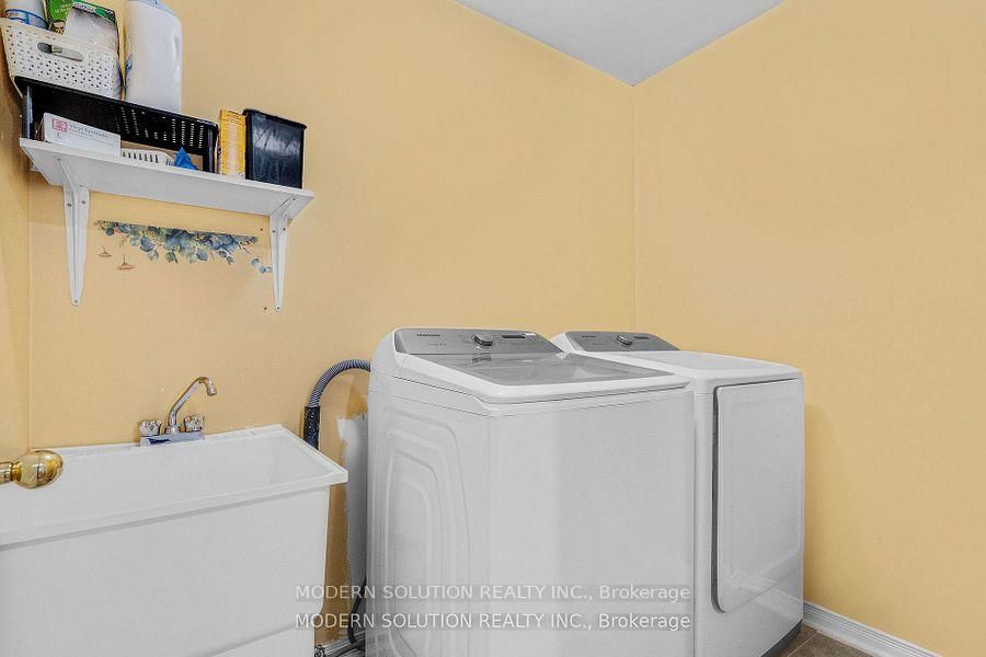 Semi-Detached House for sale at 67 Roundstone Drive, Brampton, Ontario, L6X 0K4 - Credit Valley - MLS: W12806950