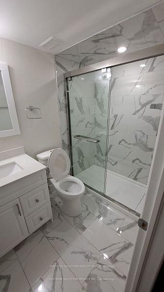 Semi-Detached House for sale at 67 Roundstone Drive, Brampton, Ontario, L6X 0K4 - Credit Valley - MLS: W12806950