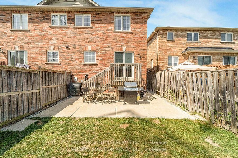 Semi-Detached House for sale at 67 Roundstone Drive, Brampton, Ontario, L6X 0K4 - Credit Valley - MLS: W12806950