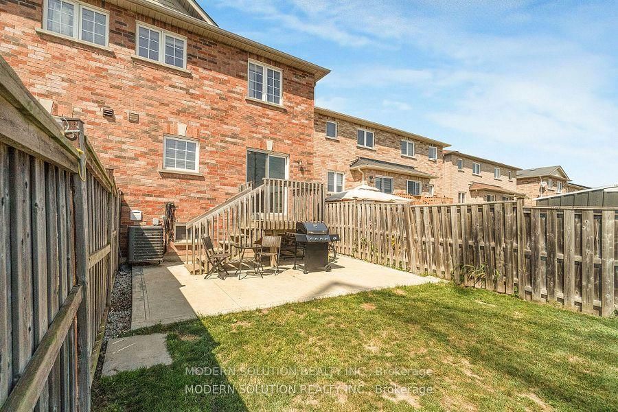 Semi-Detached House for sale at 67 Roundstone Drive, Brampton, Ontario, L6X 0K4 - Credit Valley - MLS: W12806950