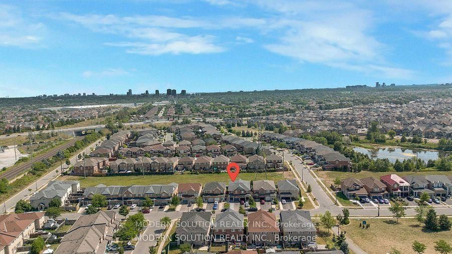 Semi-Detached House for sale at 67 Roundstone Drive, Brampton, Ontario, L6X 0K4 - Credit Valley - MLS: W12806950