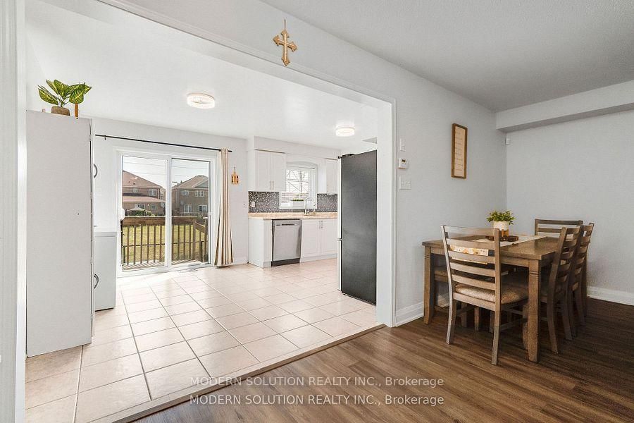 Semi-Detached House for sale at 67 Roundstone Drive, Brampton, Ontario, L6X 0K4 - Credit Valley - MLS: W12806950