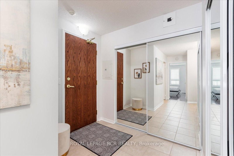 113 - 35 Via Rosedale Way, Brampton, L6R 3J9 | Image 3