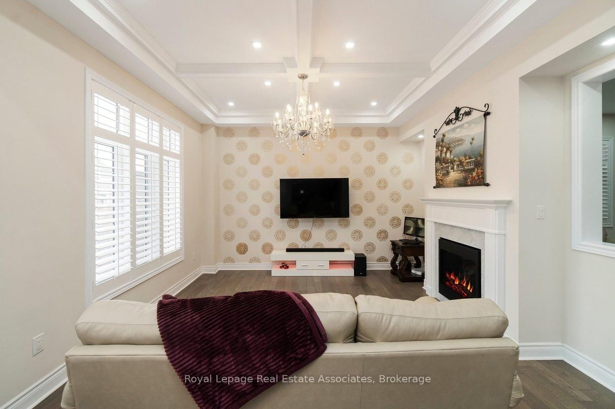 Detached House for sale at 212 Niagara Trail, Halton Hills, Ontario, L7G 0H9 - Georgetown - MLS: W12807296