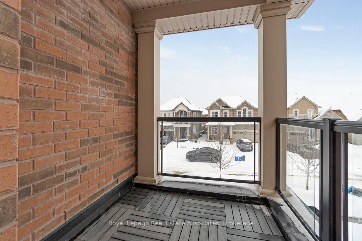 Detached House for sale at 212 Niagara Trail, Halton Hills, Ontario, L7G 0H9 - Georgetown - MLS: W12807296