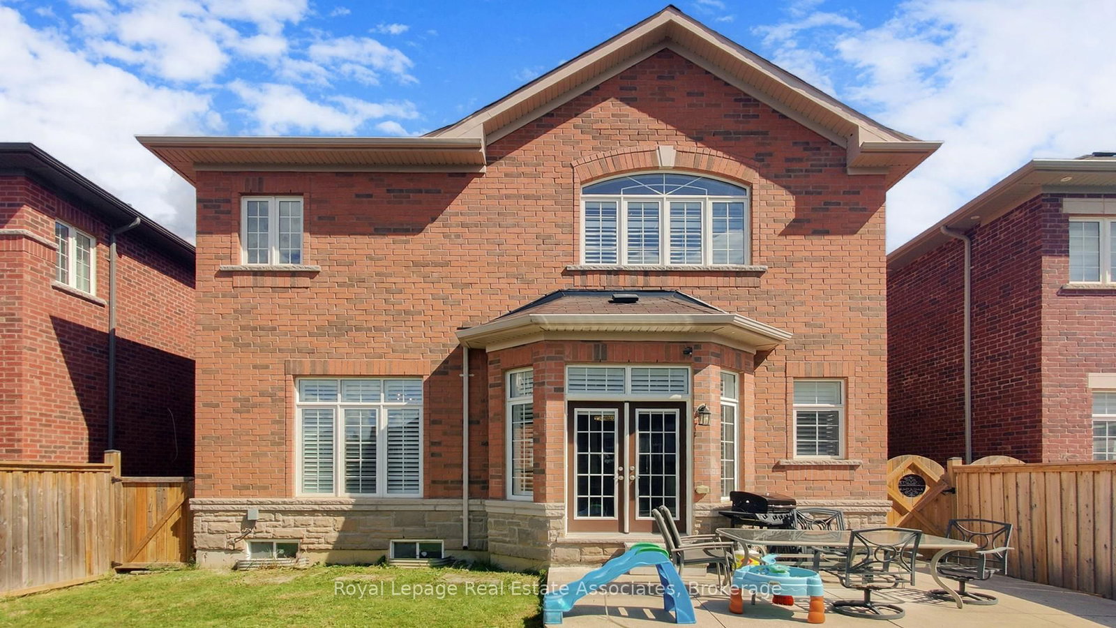 Detached House for sale at 212 Niagara Trail, Halton Hills, Ontario, L7G 0H9 - Georgetown - MLS: W12807296