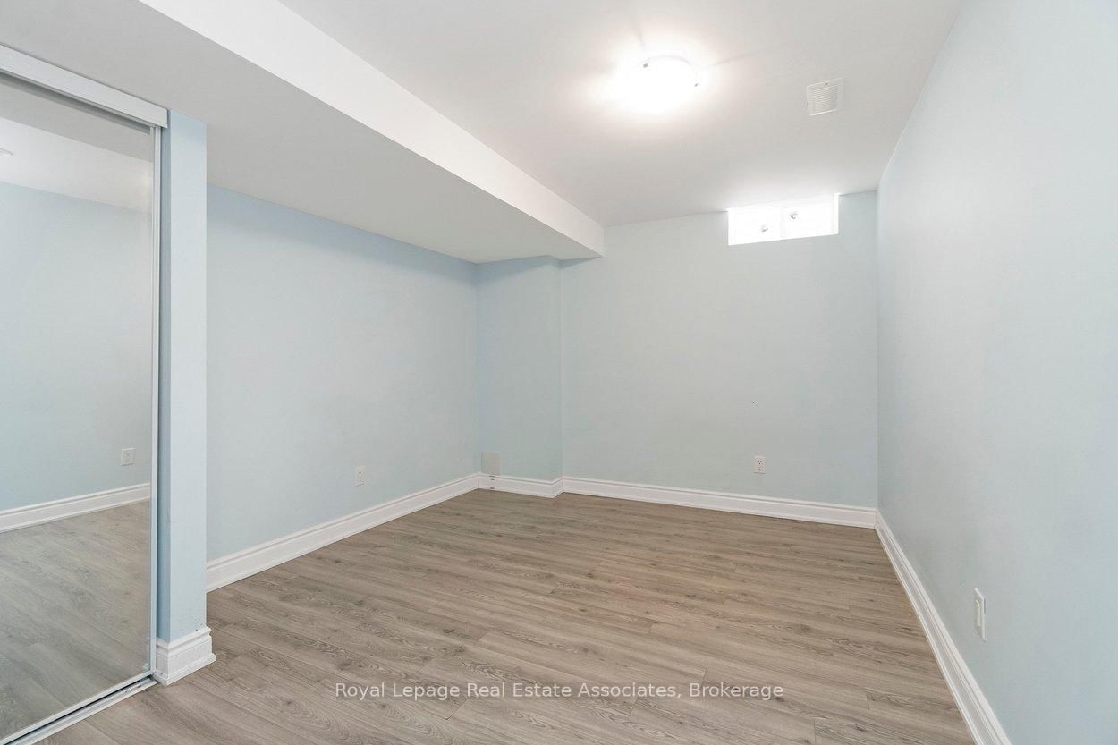 Detached House for sale at 212 Niagara Trail, Halton Hills, Ontario, L7G 0H9 - Georgetown - MLS: W12807296